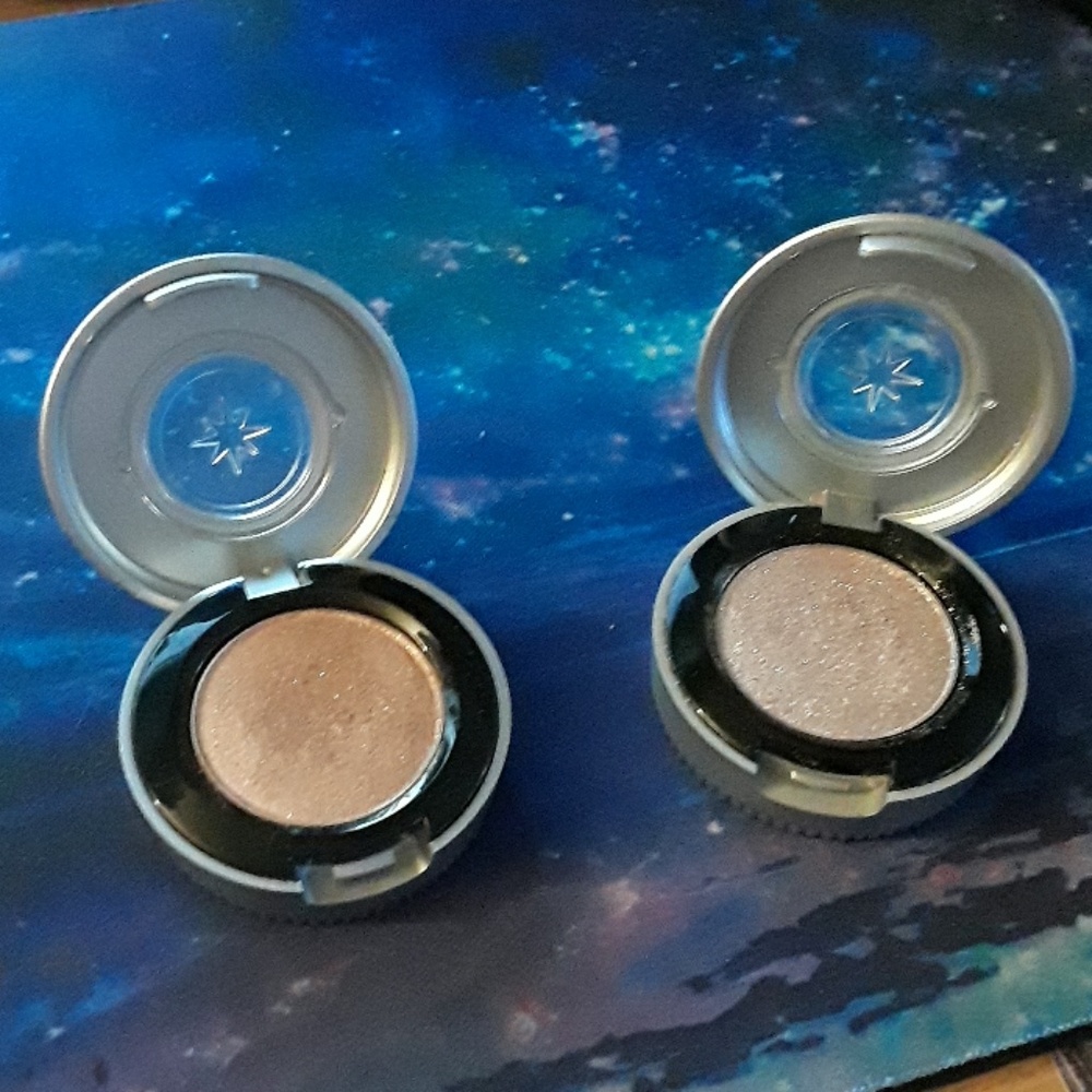 Urban decay eyeshadow lot of 2